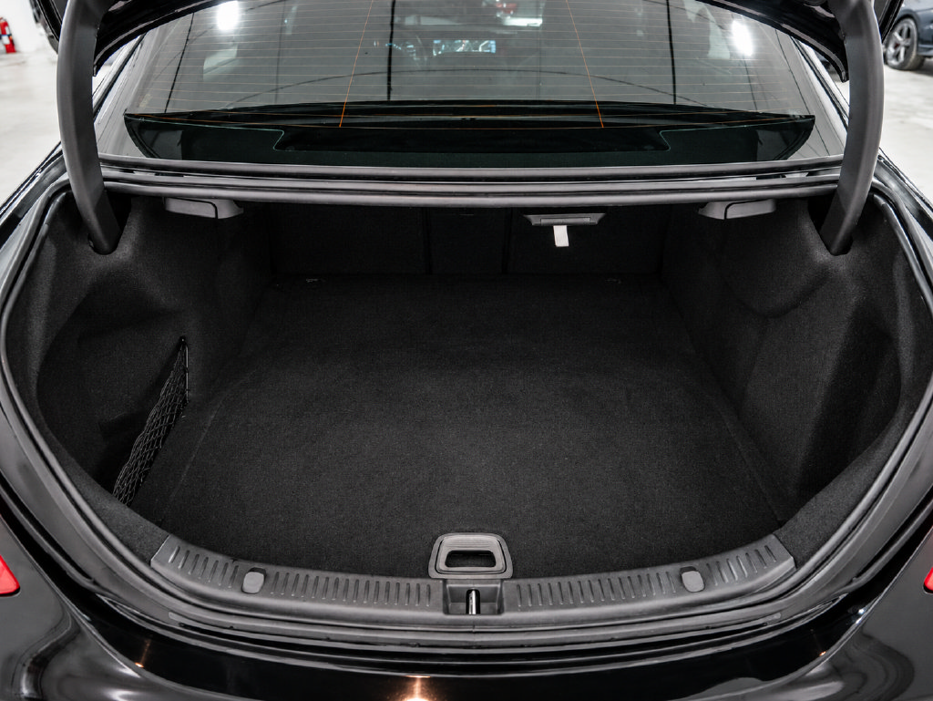 Used 2019 Mercedes-Benz E 53 AMG 4MATIC Sedan w/ Parking Assistance Package image 44