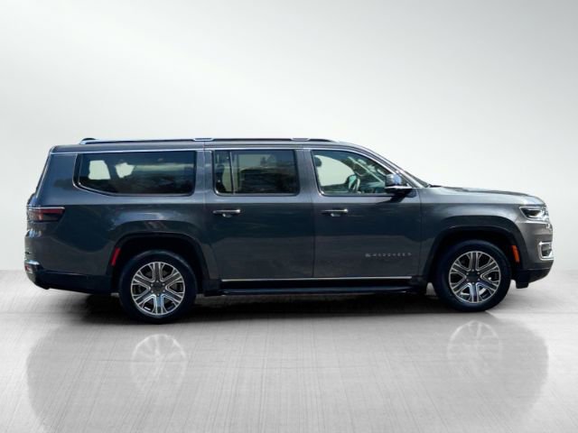 Used 2024 Jeep Wagoneer L Series II image 3