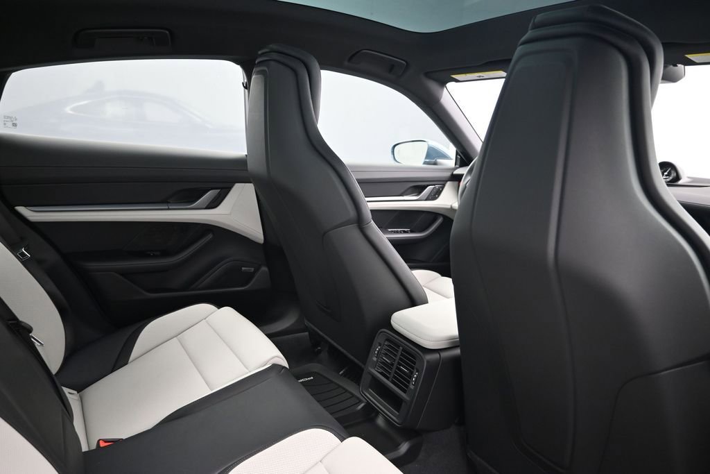 New 2026 Porsche Taycan 4S AWD/4WD image 7