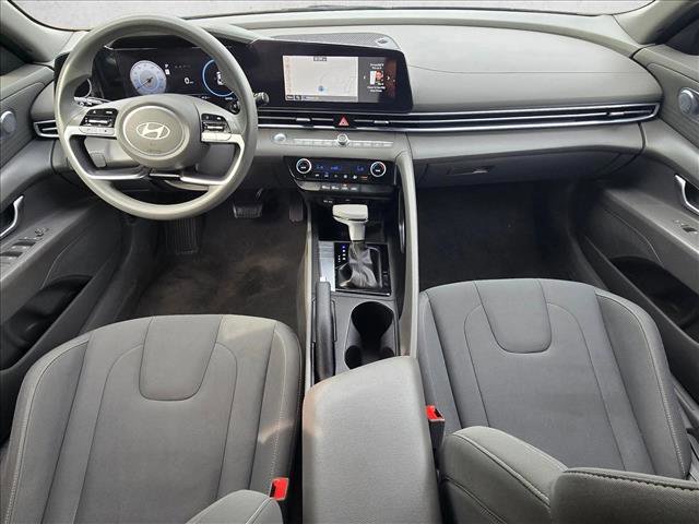 Used 2024 Hyundai Elantra SEL FWD image 19