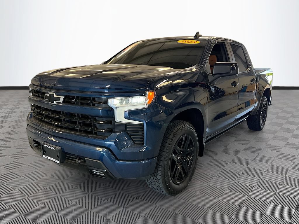 Used 2023 Chevrolet Silverado 1500 RST AWD/4WD image 3
