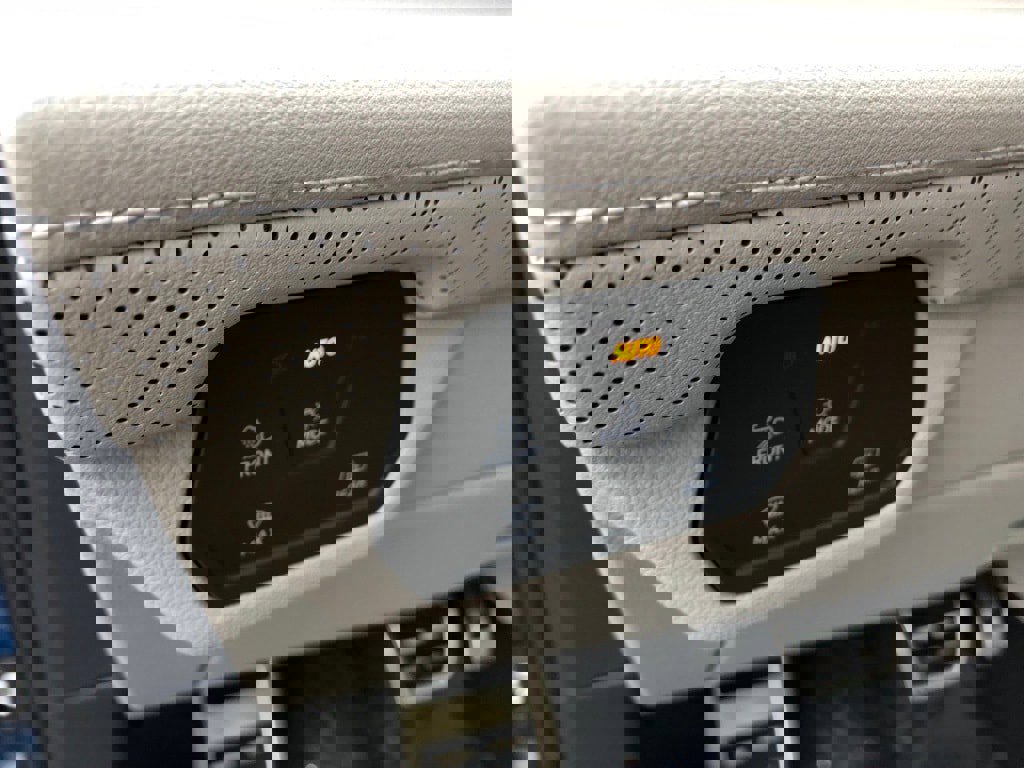 New 2025 Volkswagen Atlas SEL Premium R-Line image 14