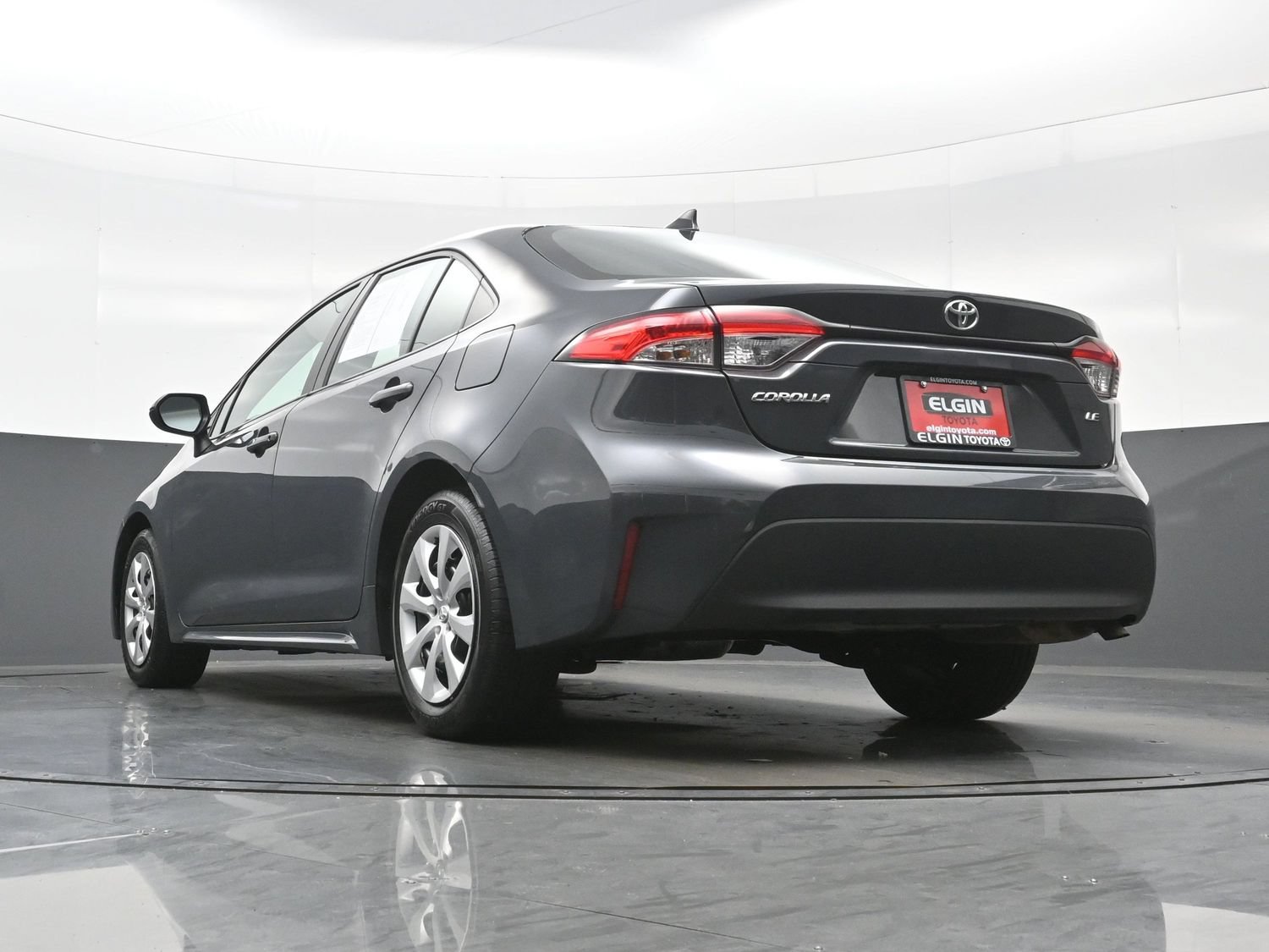 Used 2024 Toyota Corolla LE FWD image 28