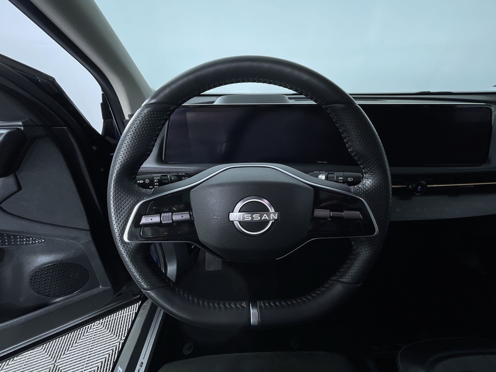 Certified 2024 Nissan Ariya AWD image 16