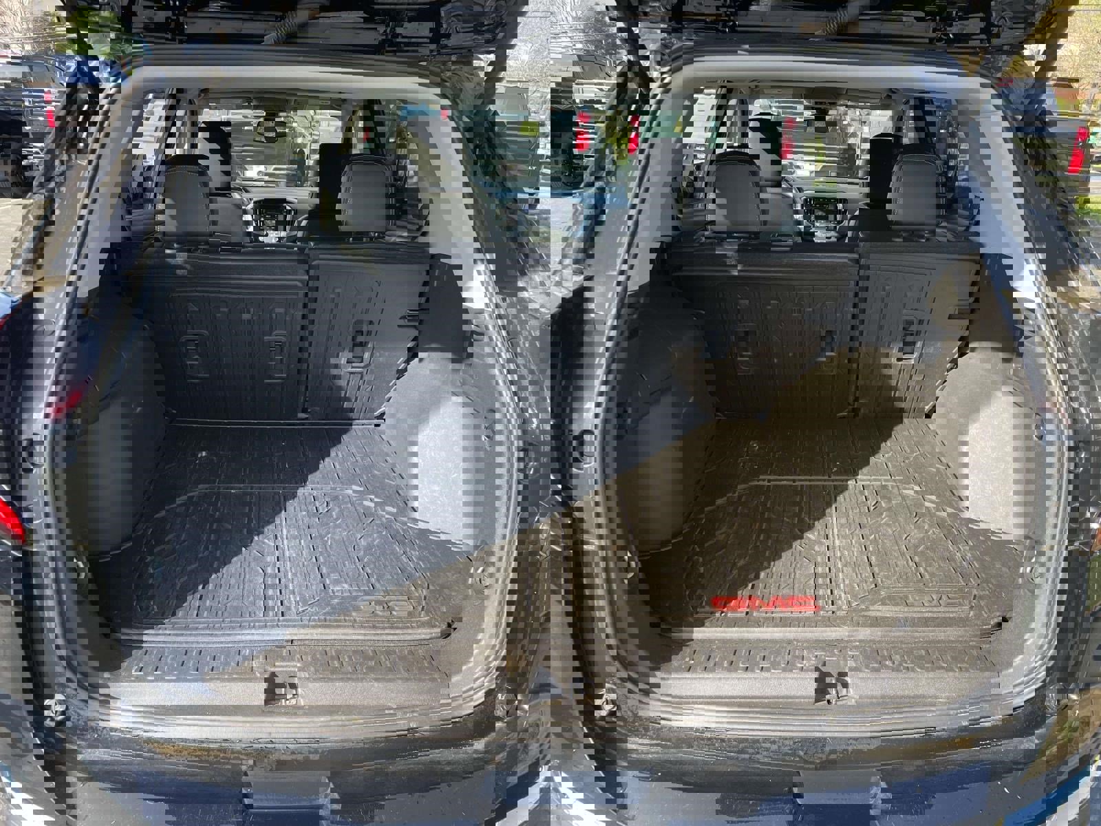 Used 2021 GMC Terrain SLT w/ LPO, Floor Liner Package image 14