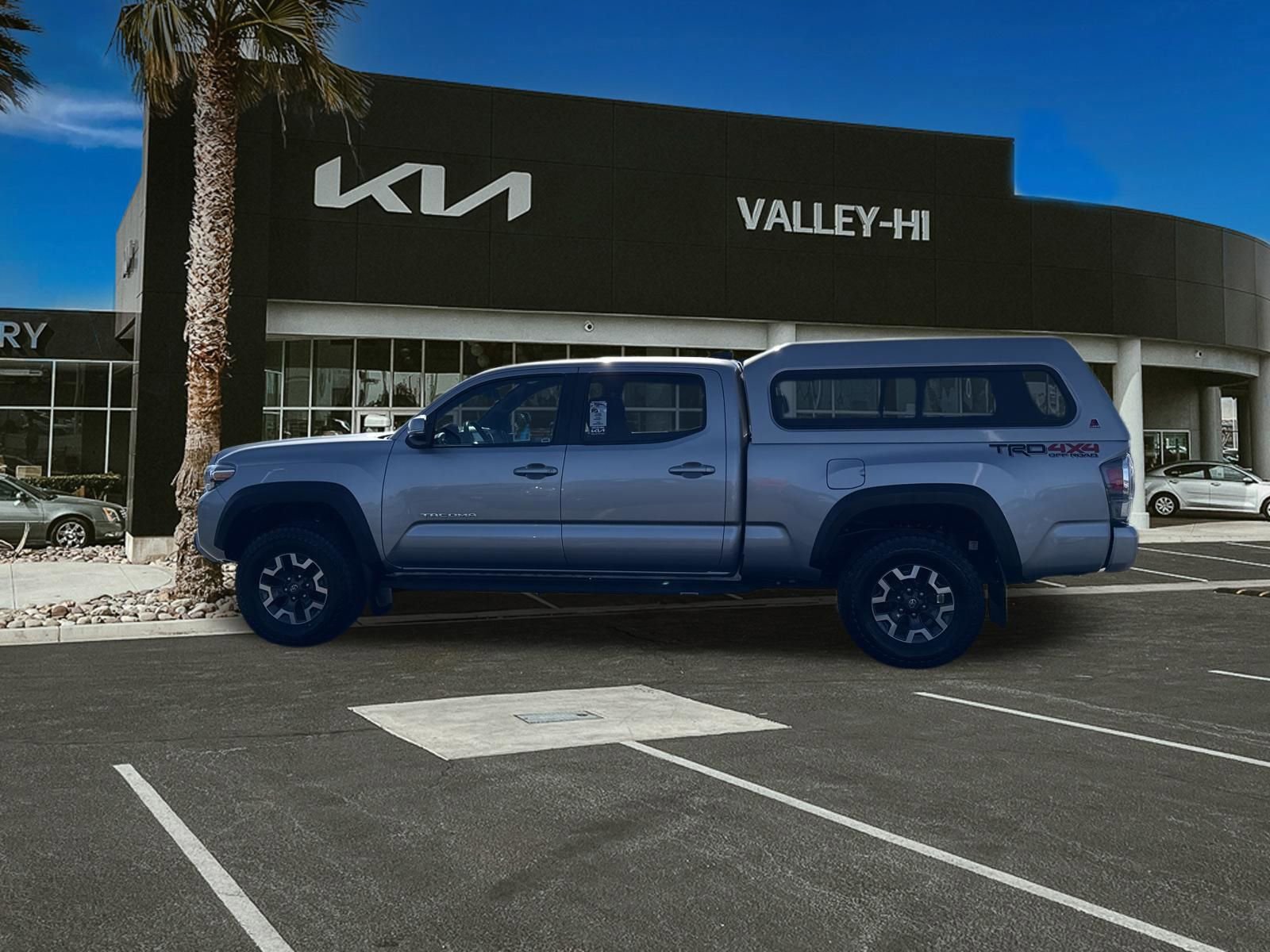 Used 2021 Toyota Tacoma TRD Off-Road w/ Technology Package image 11