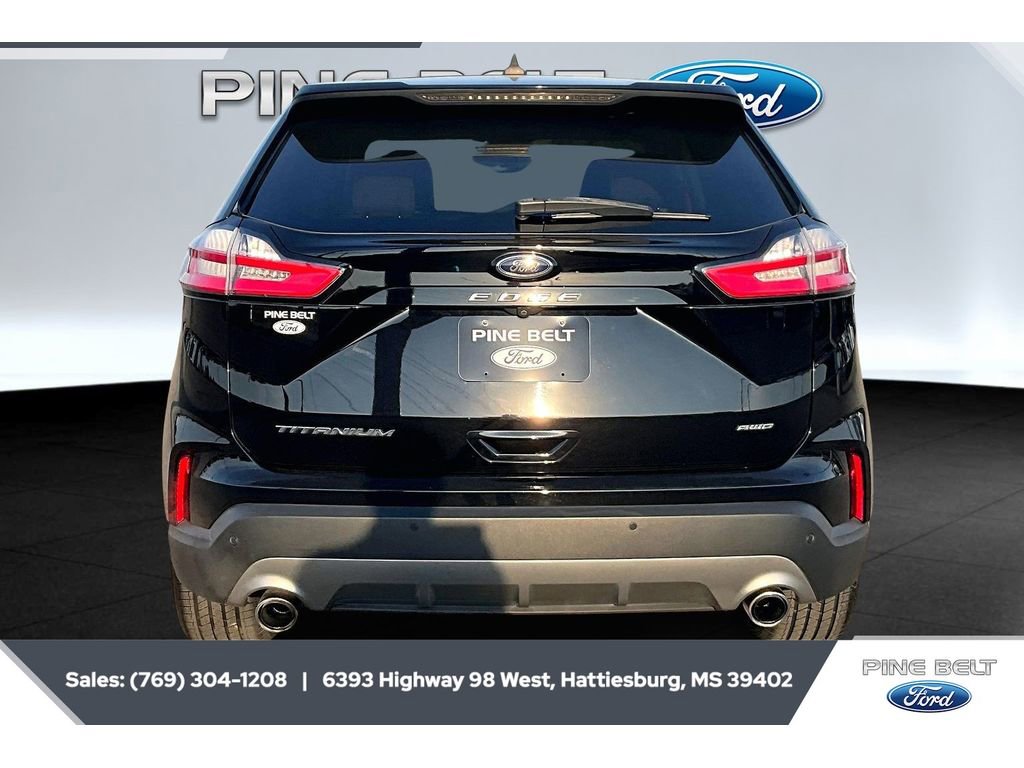 Used 2023 Ford Edge Titanium w/ Cargo Accessory Package image 4
