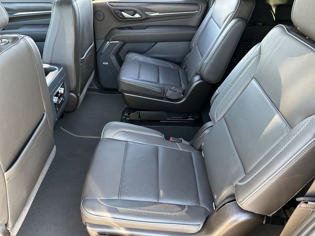 Used 2021 GMC Yukon XL Denali image 26