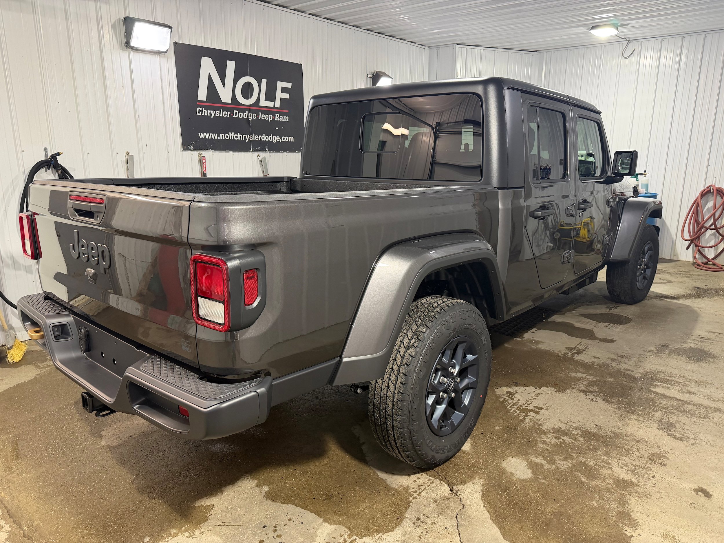 New 2026 Jeep Gladiator Sport AWD/4WD image 6