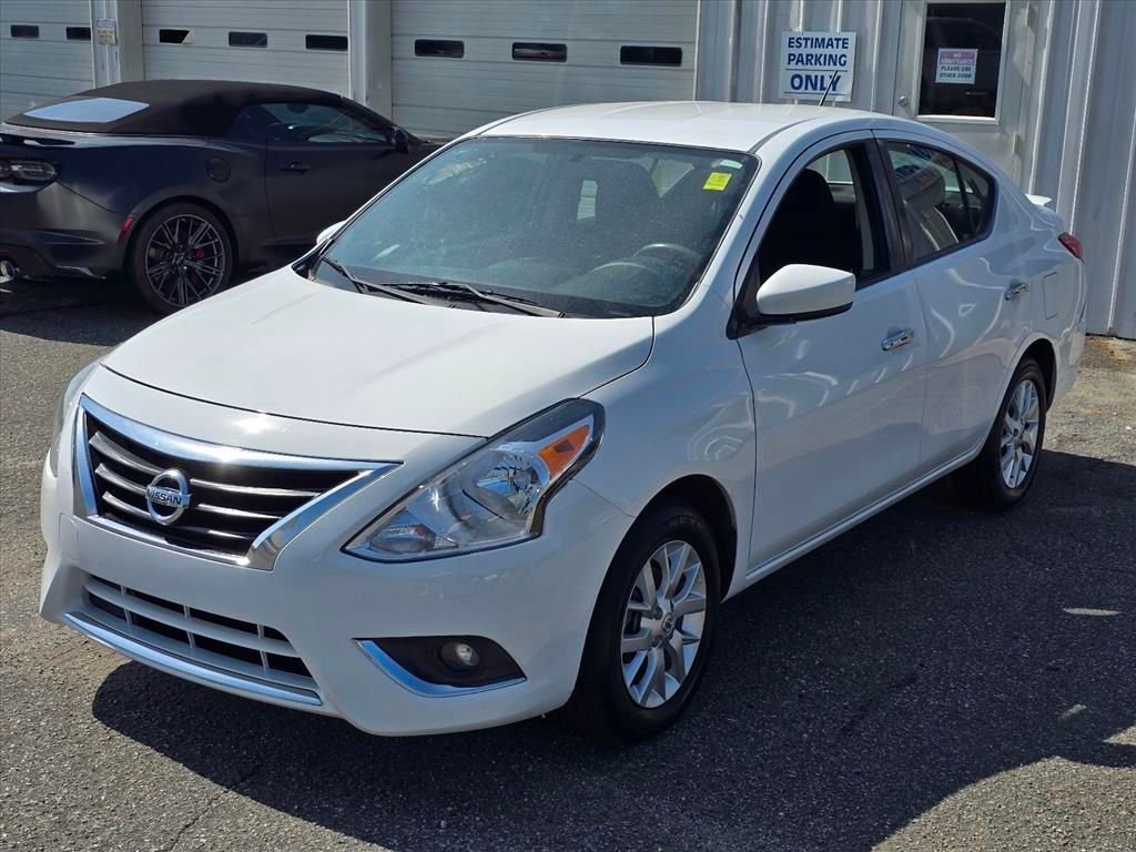 Used 2018 Nissan Versa SV w/ SV Special Edition Package FWD video 2