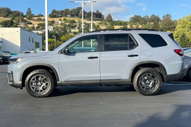 New 2026 Honda Pilot TrailSport image 6