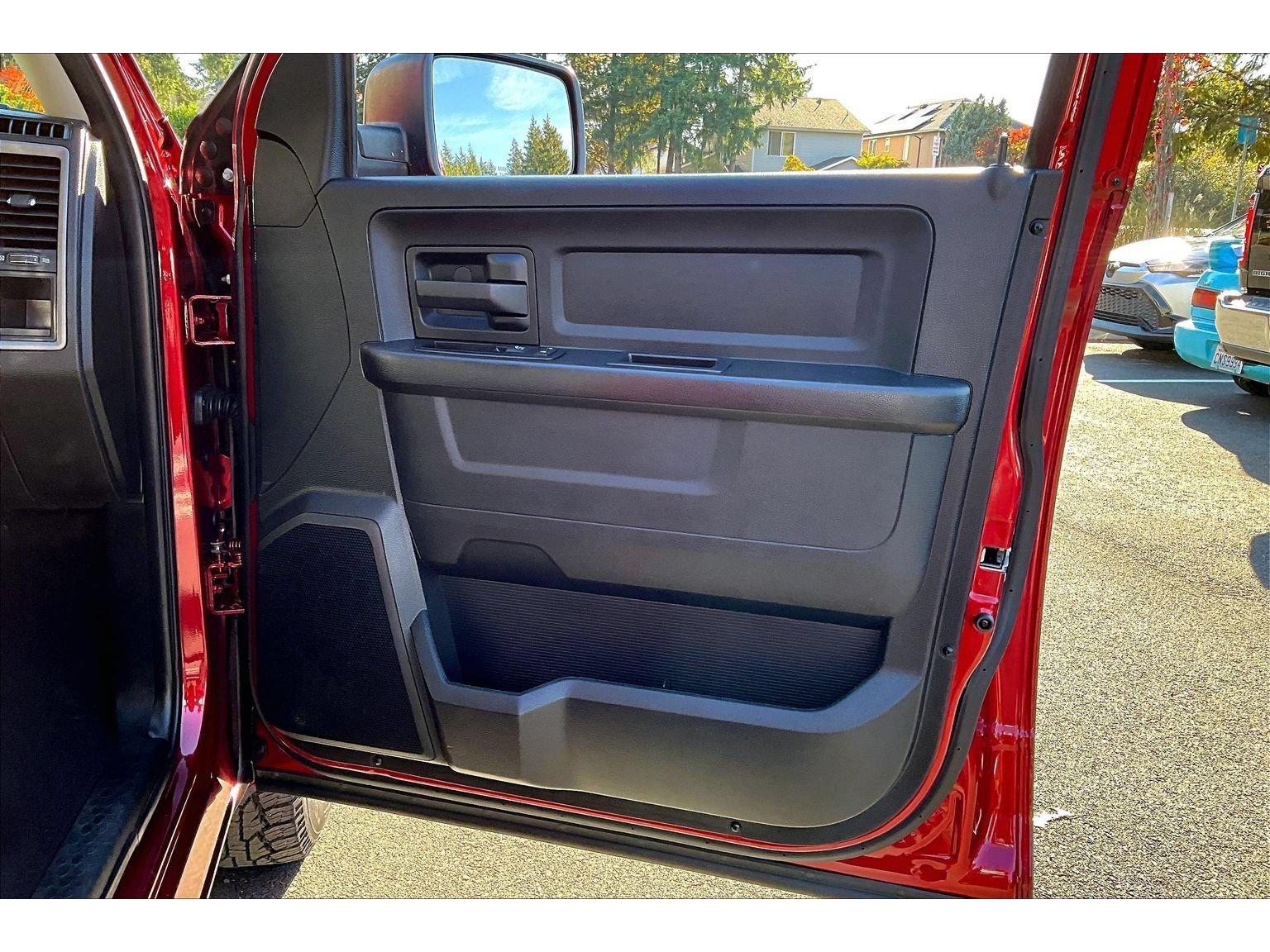 Used 2015 RAM 1500 ST w/ SXT Appearance Group AWD/4WD image 22