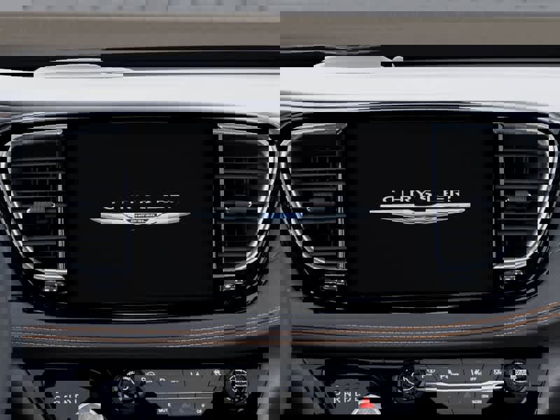 New 2025 Chrysler Pacifica Pinnacle image 18