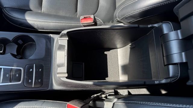 Used 2021 Ford Escape Titanium image 25