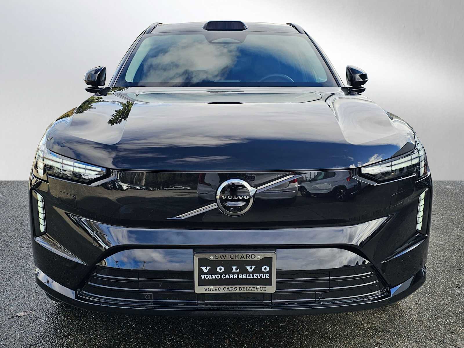 Used 2025 Volvo EX90 Ultra image 8