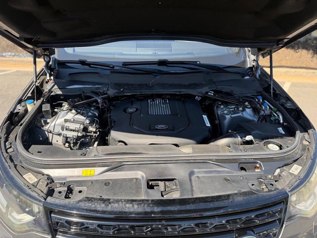 Used 2018 Land Rover Discovery HSE image 6