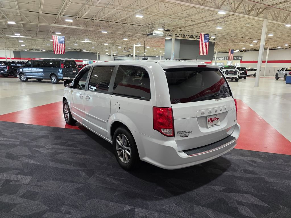 Used 2016 Dodge Grand Caravan SE FWD image 6