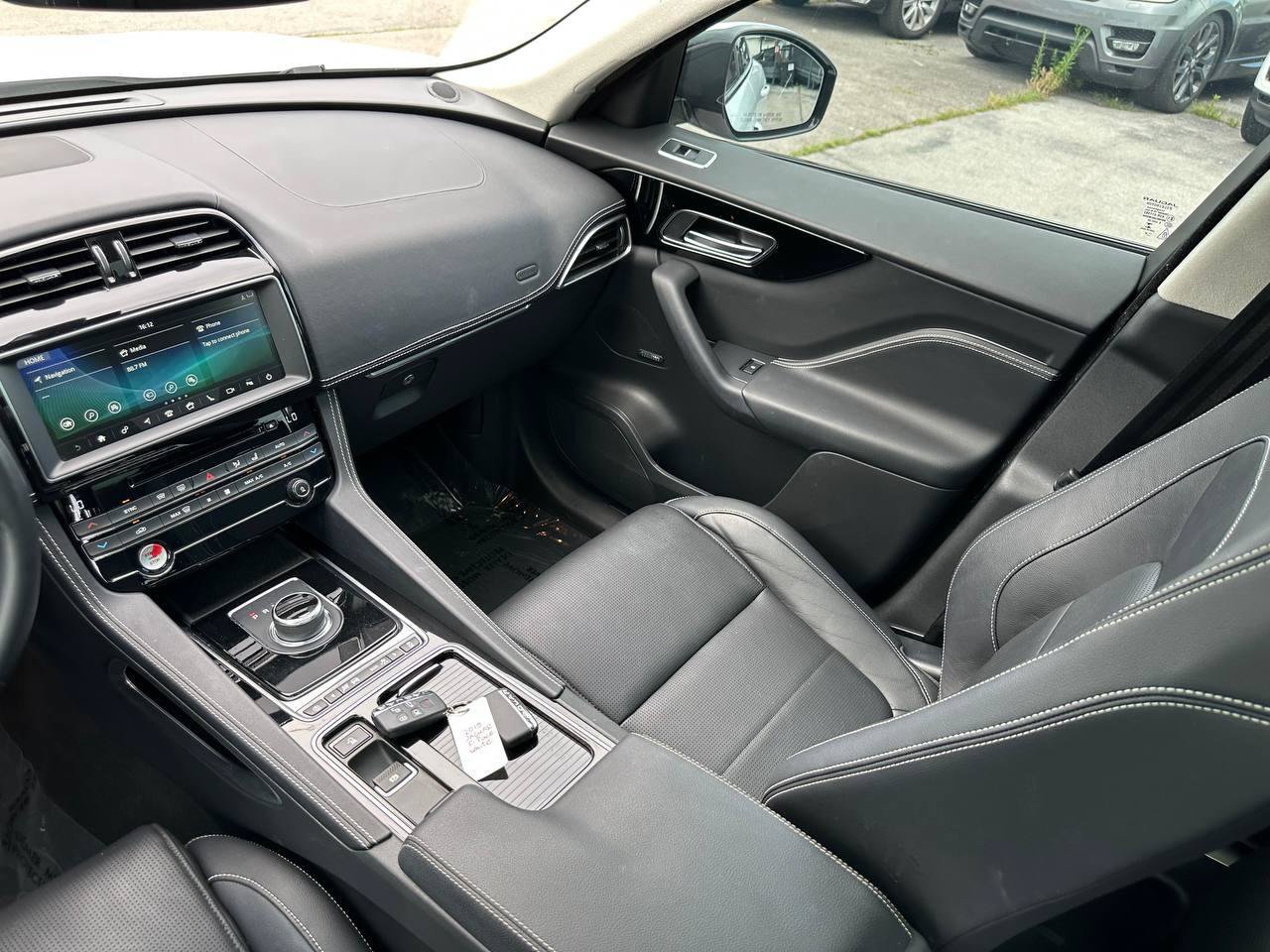 Used 2019 Jaguar F-PACE R-Sport AWD/4WD image 40