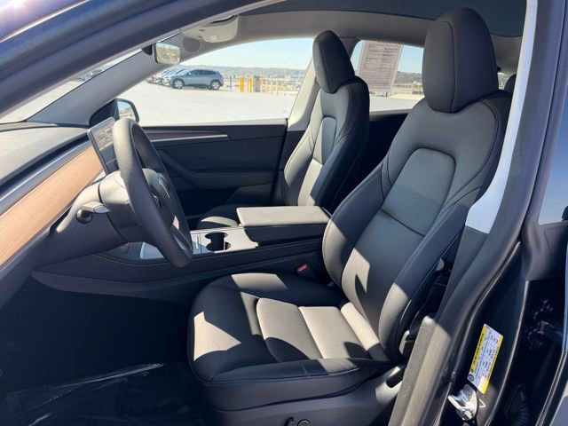 Used 2024 Tesla Model Y Long Range image 10