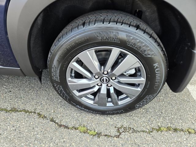 New 2026 Nissan Pathfinder SV image 11