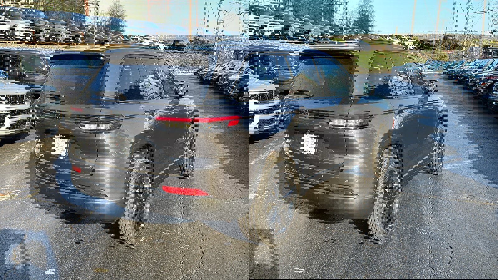 Used 2023 Jeep Grand Cherokee Altitude image 8