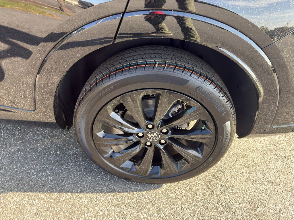 New 2026 Buick Envista Sport Touring FWD image 21