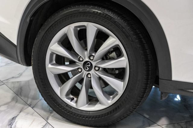 Used 2020 INFINITI QX50 Luxe w/ Navigation Package FWD image 52