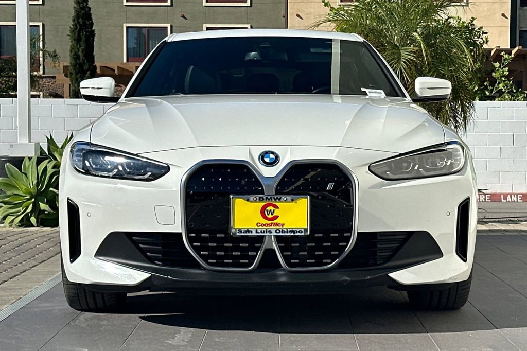 Used 2023 BMW i4 eDrive35 w/ Premium Package RWD image 8