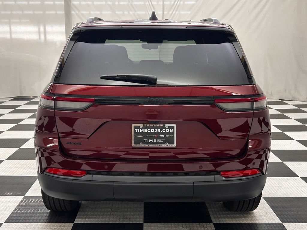 New 2026 Jeep Grand Cherokee Limited w/ Limited Altitude Package AWD/4WD image 6