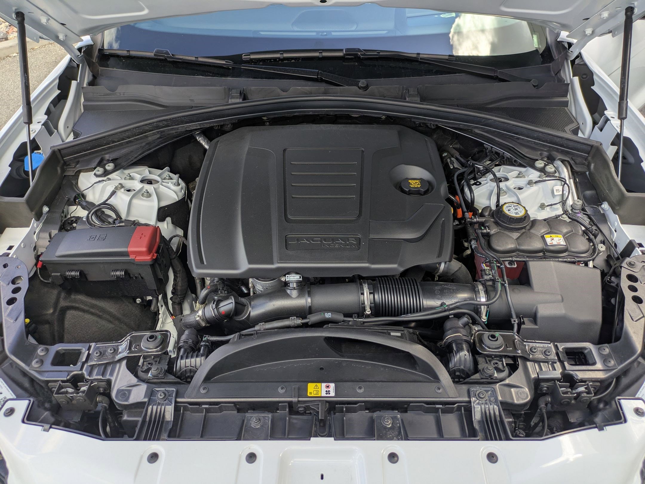 Used 2026 Jaguar F-PACE R-Dynamic S AWD/4WD image 35