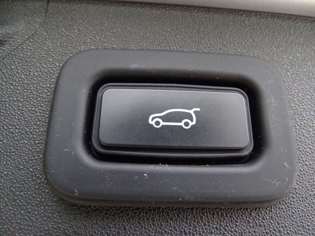 Used 2022 Land Rover Discovery Sport S R-Dynamic image 22