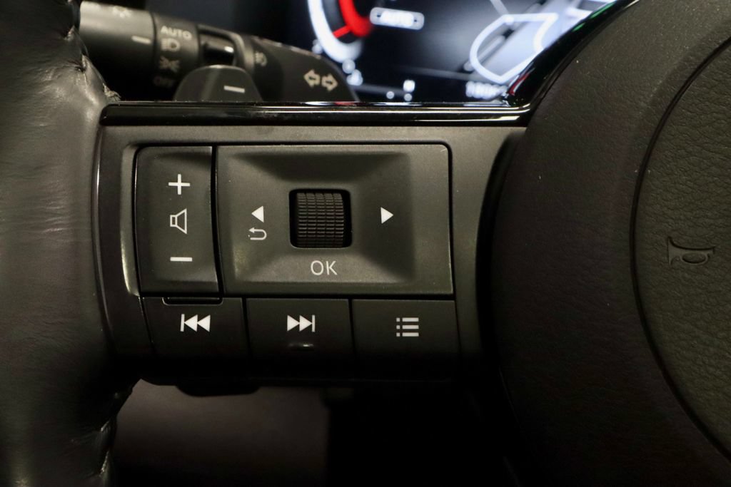 Certified 2024 Nissan Pathfinder Platinum AWD/4WD image 24