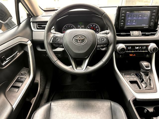 Used 2021 Toyota RAV4 XLE Premium FWD image 21