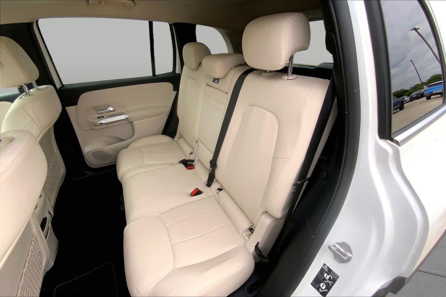 Used 2023 Mercedes-Benz GLB 250 image 21