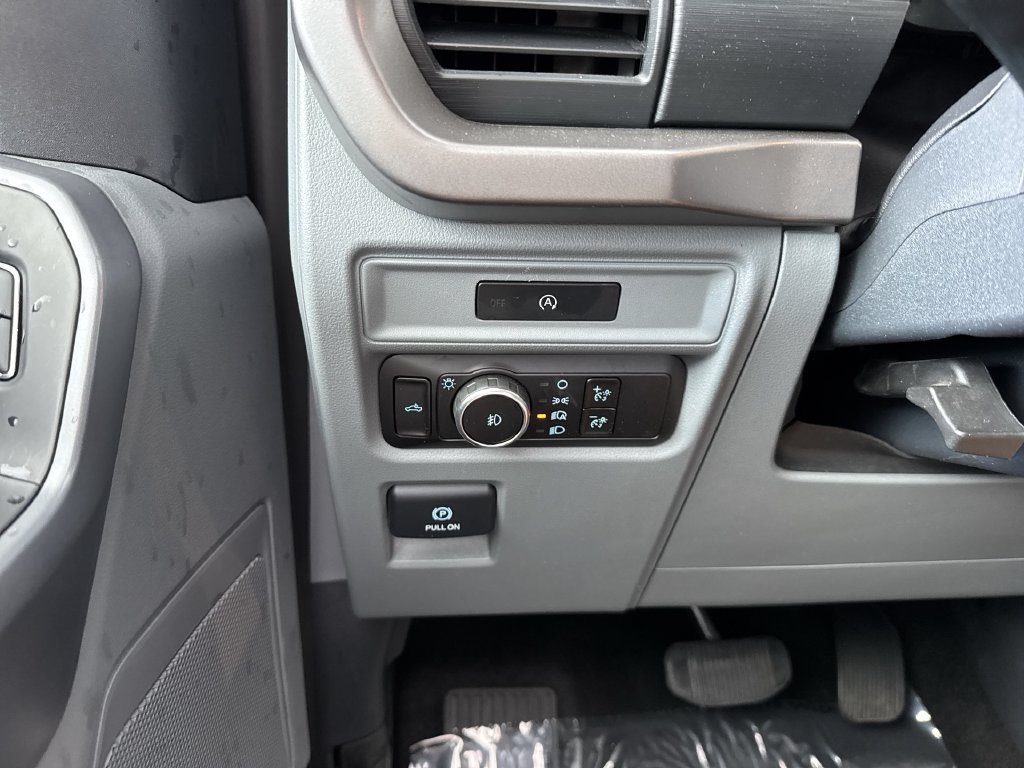 Used 2025 Ford F150 XLT w/ Equipment Group 301A Standard RWD image 57