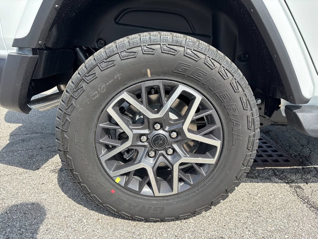 New 2026 Jeep Wrangler Unlimited Sahara AWD/4WD image 12