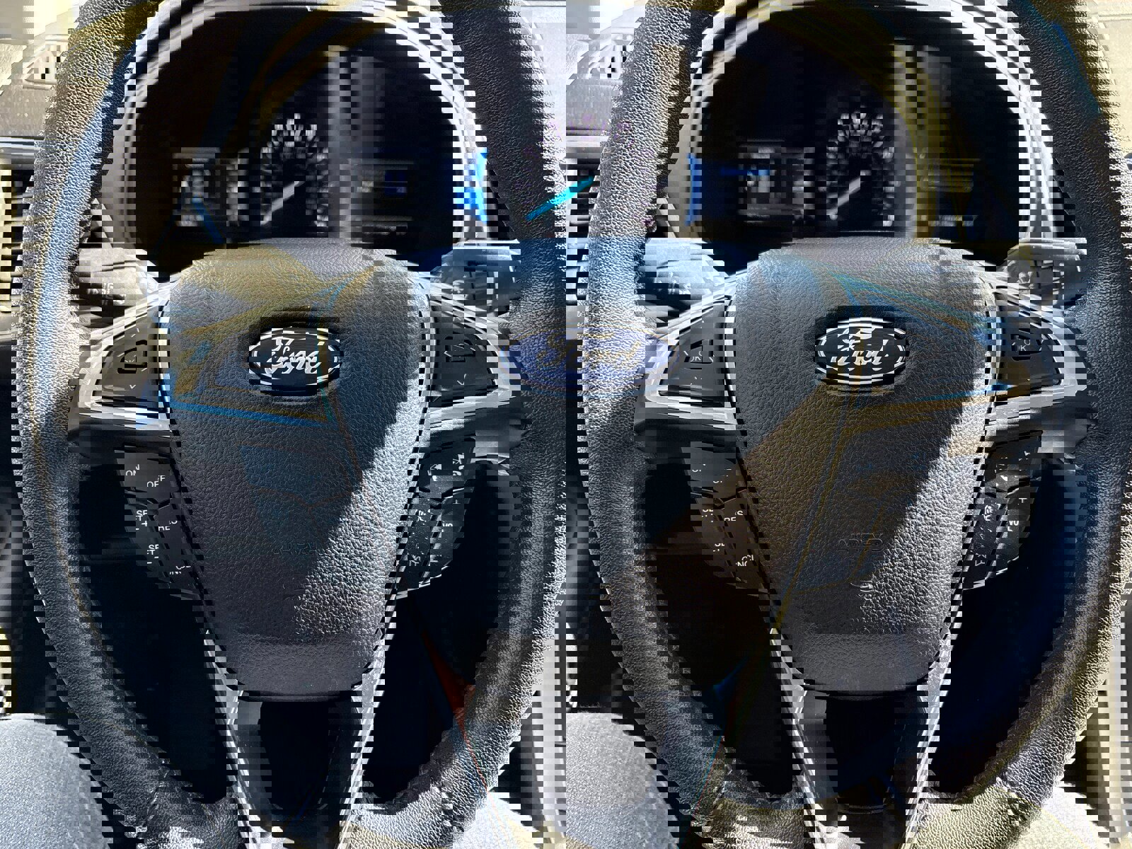 Used 2022 Ford Edge SEL w/ Convenience Package image 16