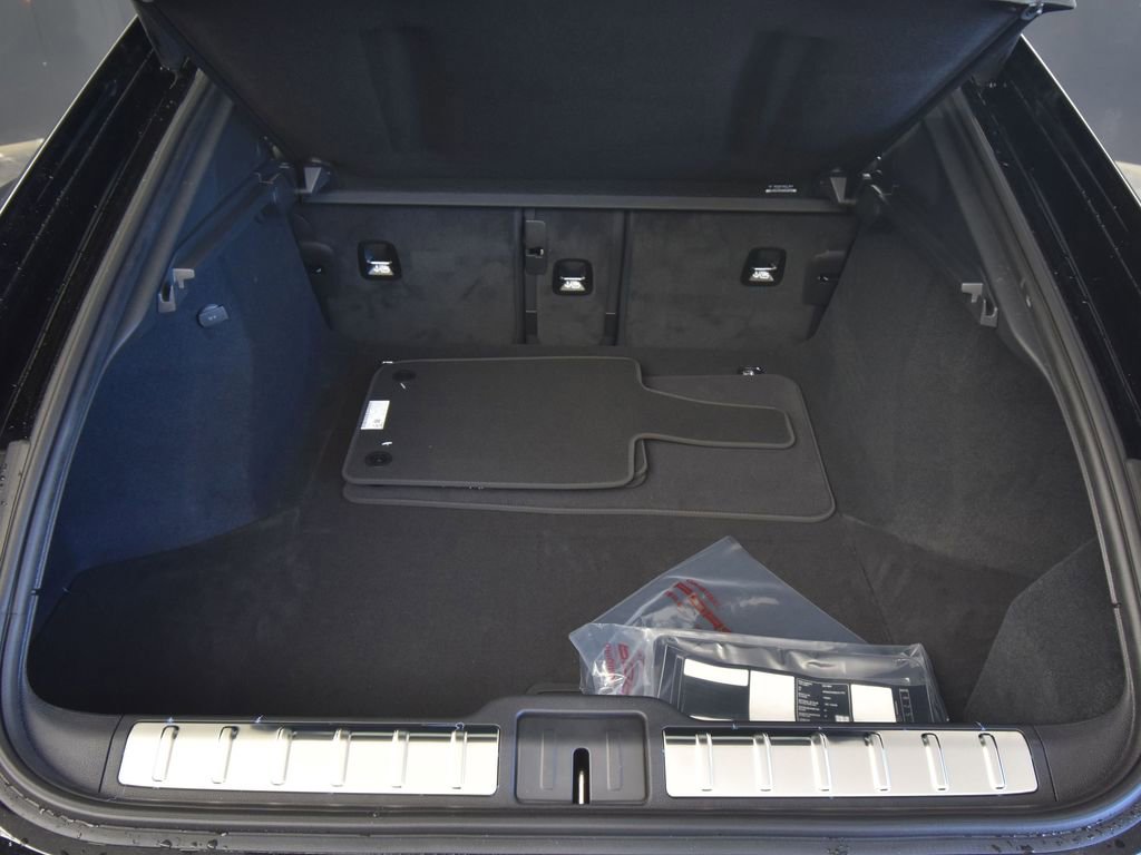 New 2025 Porsche Panamera 4 image 22