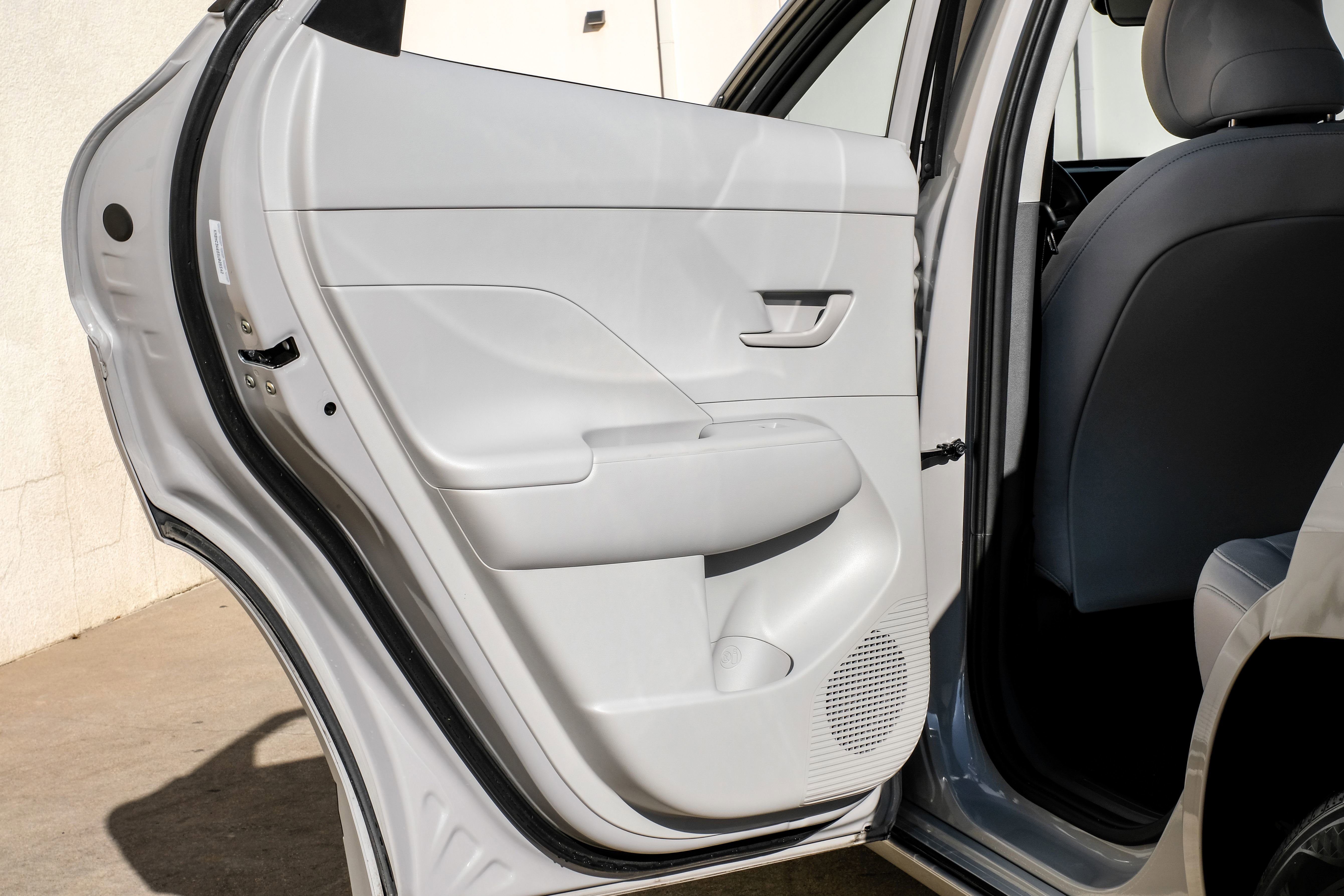 Used 2025 Hyundai Kona SEL FWD image 41