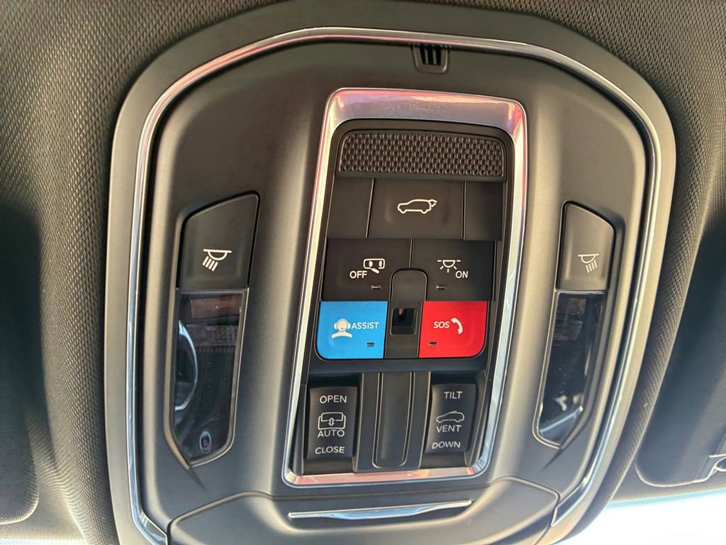 New 2026 Jeep Grand Cherokee Laredo RWD image 12