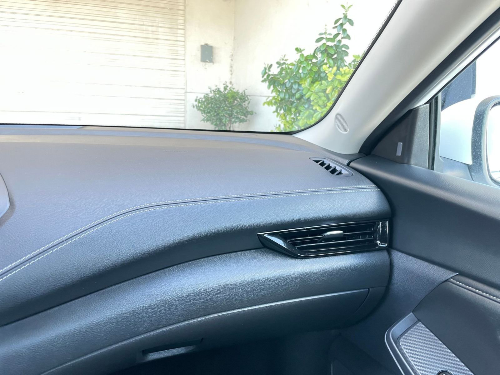 Used 2025 Nissan Sentra SV image 35