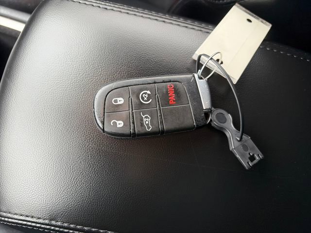 Used 2018 Jeep Grand Cherokee Altitude image 45