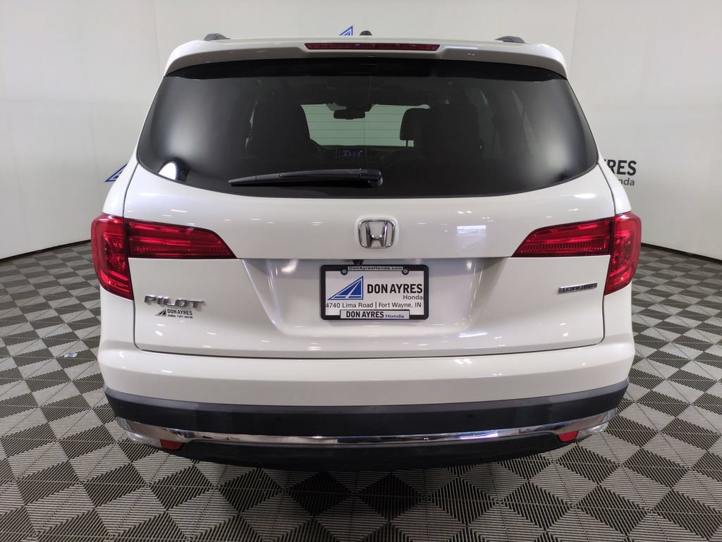 Used 2017 Honda Pilot Touring image 4