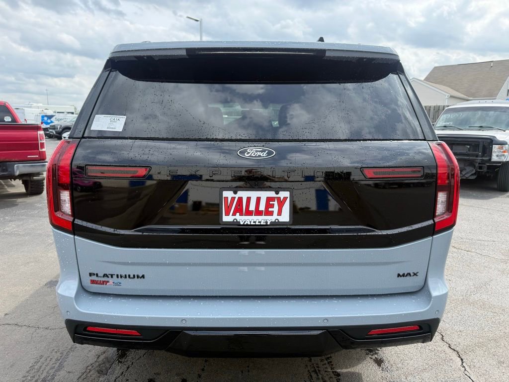 New 2026 Ford Expedition Max Platinum image 4