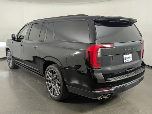 Used 2025 GMC Yukon XL Denali Ultimate AWD/4WD image 6
