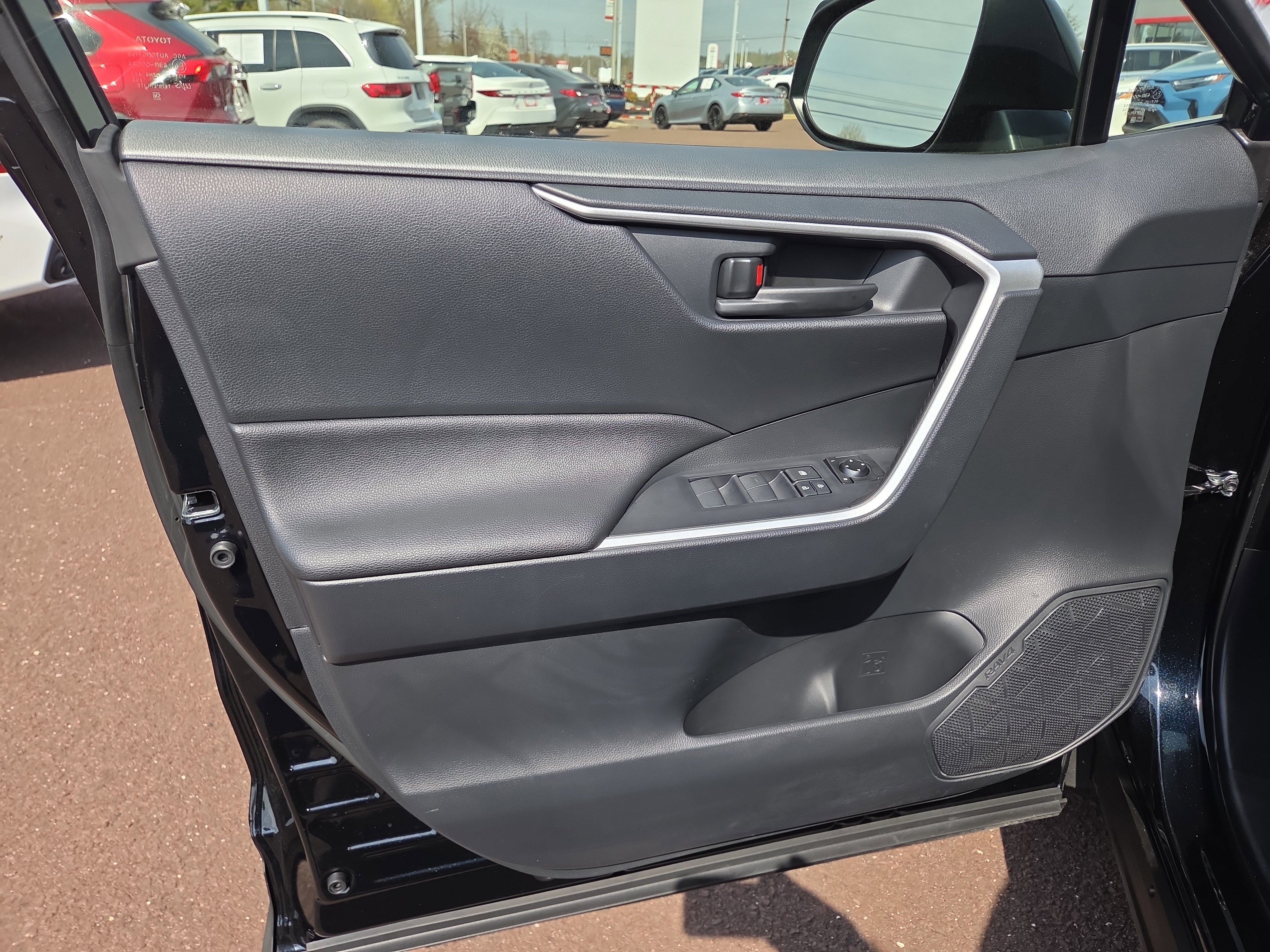 Certified 2025 Toyota RAV4 LE image 14