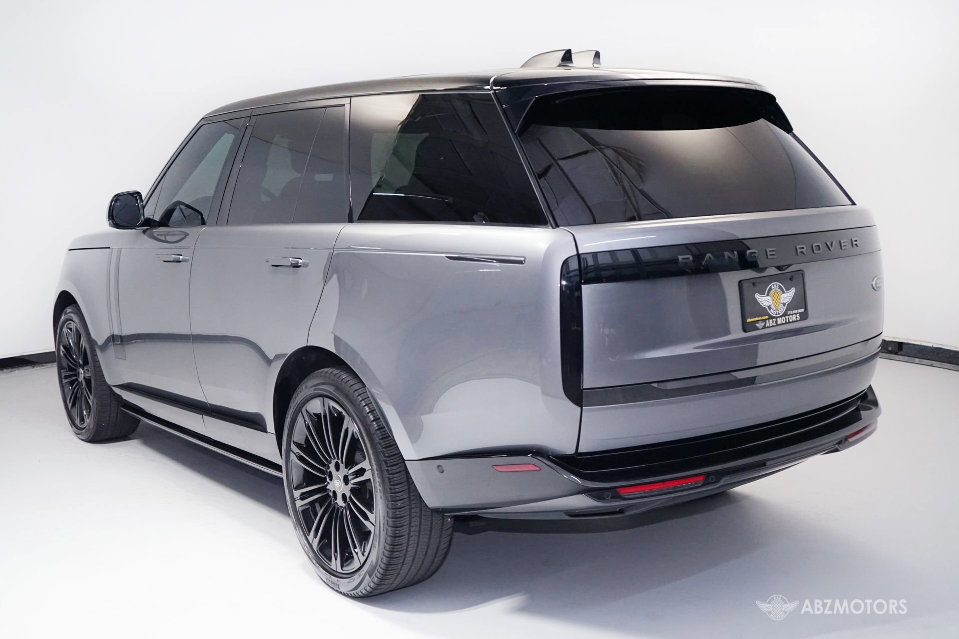 Used 2023 Land Rover Range Rover SE AWD/4WD image 6