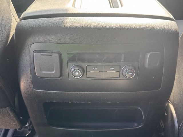 Used 2020 Chevrolet Suburban LT AWD/4WD image 26