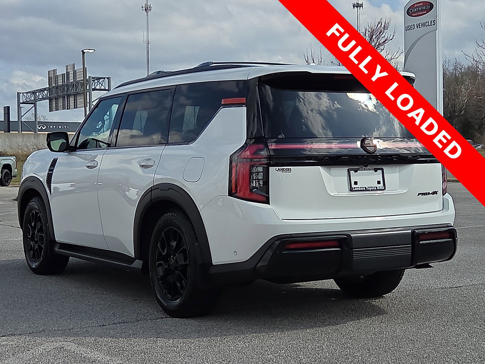 Used 2025 Nissan Armada PRO-4X w/ Pro-4X Premium Package image 4
