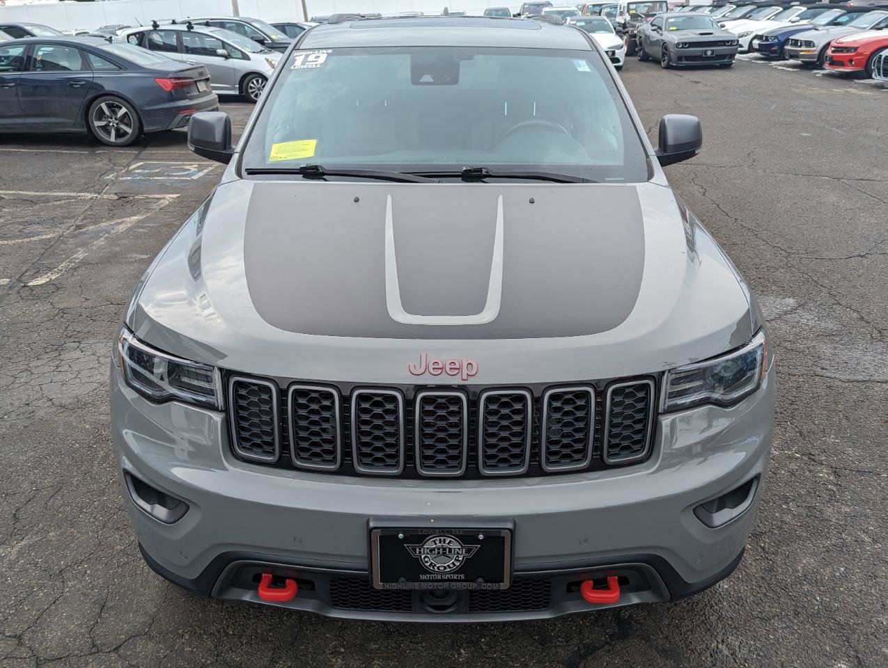 Used 2019 Jeep Grand Cherokee Trailhawk w/ Trailhawk Luxury Group image 3